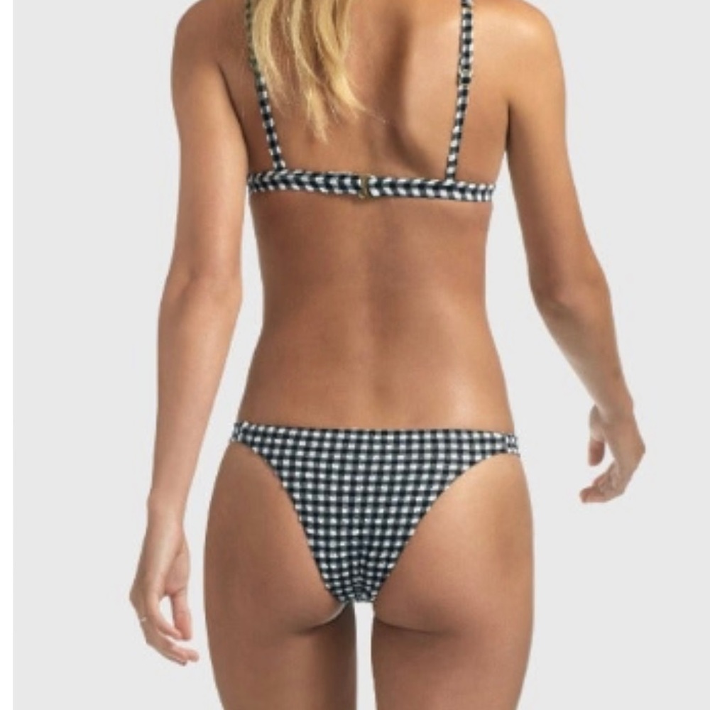 NWT Vitamin A Zuri Bottoms swimsuit